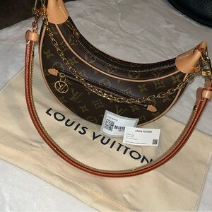 Louis Vuitton loop bag